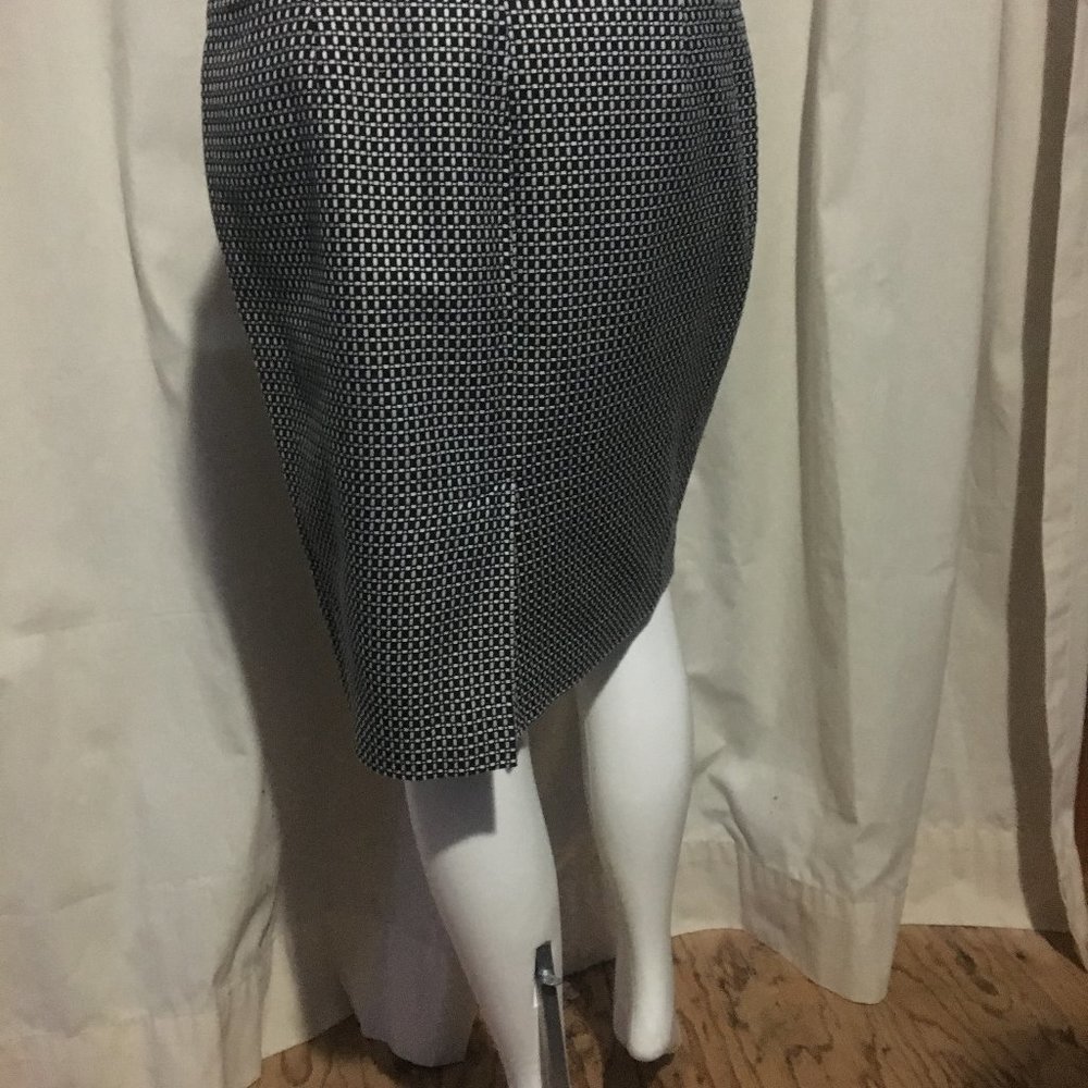 Ann Taylor Petites 10 Black White - Picture 2 of 6